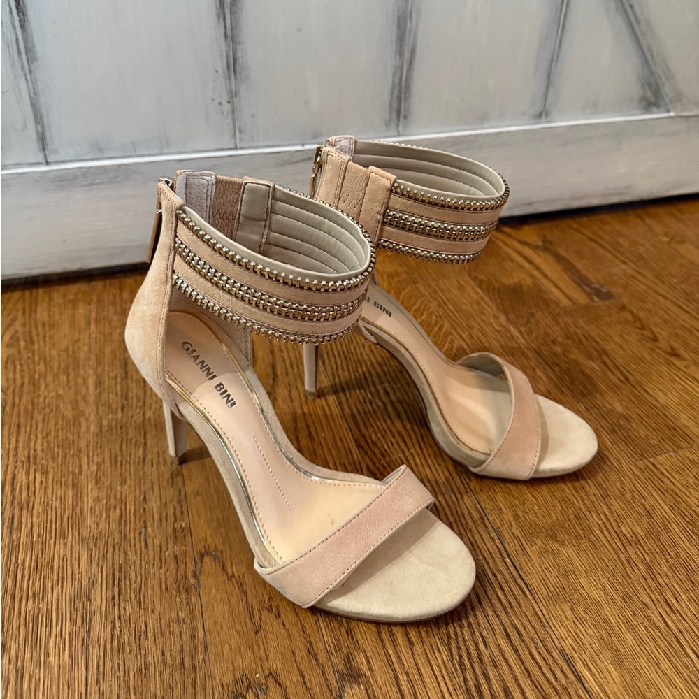 Beige Heels with Gold Zipper Top